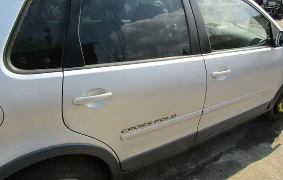 Volkswagen Polo IV 9N3 Rear door 