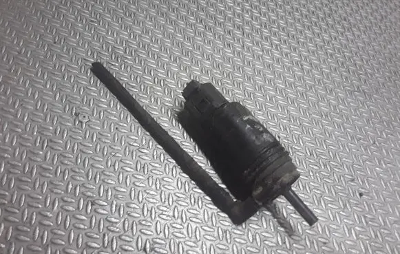 BMW 3 E46 Windscreen/windshield washer pump 67128377612