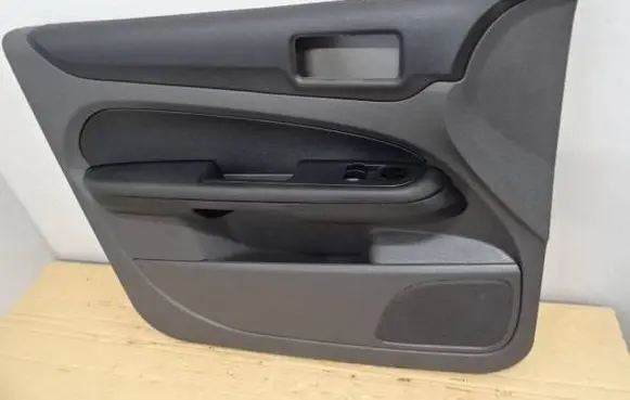 Ford Focus Front door card panel trim