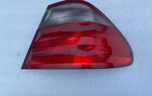 Mercedes-Benz CLK A208 C208 Tailgate rear/tail lights