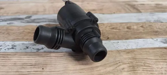 BMW 5 E60 E61 Electric auxiliary coolant/water pump 70207801 6917700 10378515