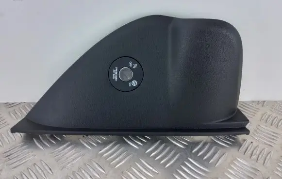 Hyundai i20 (BC3 BI3) Dashboard side end trim 84786Q0100