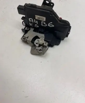 Audi A4 S4 B6 8E 8H Rear door lock 8E0839015C PA66307GF
