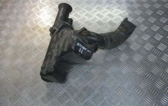 Honda Accord Intake resonator 