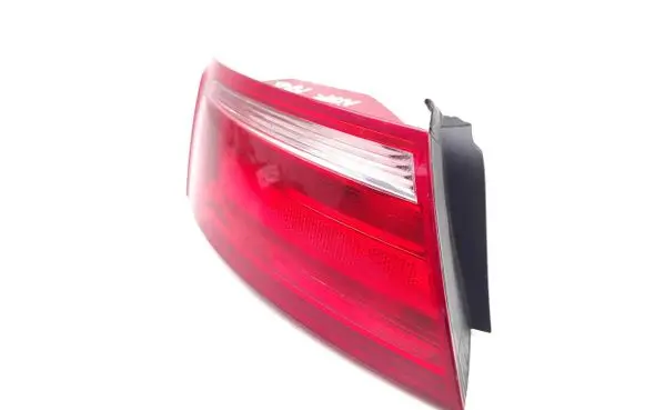 Audi A5 8T 8F Rear/tail lights 8T0945095