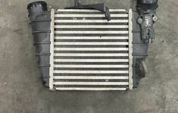 Skoda Fabia Mk2 (5J) Intercooler radiator 6Q0145804A 862403N