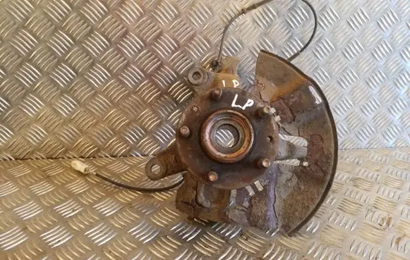 Mazda CX-7 Front wheel hub