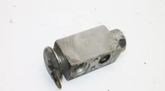 Porsche 928 Air conditioning (A/C) expansion valve 