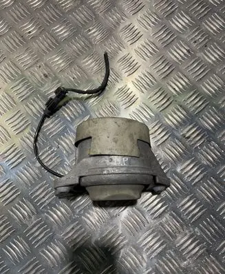 Mercedes-Benz GLC C253 Engine mount bracket A2532403000