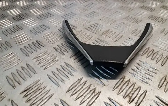 Toyota Auris E180 Steering wheel trim 