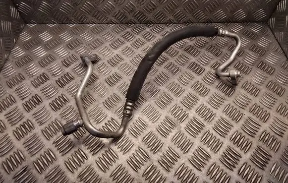 Suzuki Vitara (LY) Air conditioning (A/C) pipe/hose 9572076S00