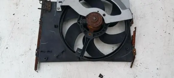 Peugeot 406 Radiator cooling fan shroud