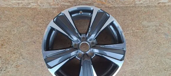 Lexus UX R17 alloy rim 4261176320 B012669