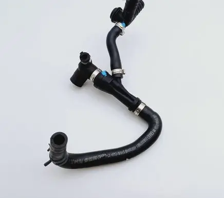 Audi A4 S4 B5 8D Vacuum line/pipe/hose 058133753B 06B133783H 06B103230F