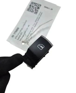 Volkswagen Golf V Electric window control switch