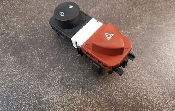 Renault Scenic II - Grand scenic II Hazard light switch 8200407415