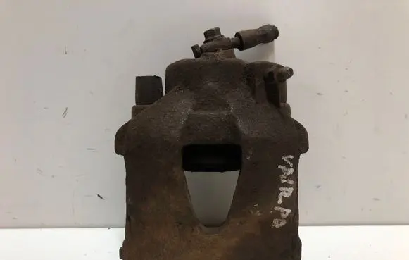 Volkswagen Golf IV Front brake caliper