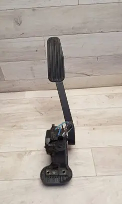 Volvo S80 Accelerator throttle pedal 6PV00853701 30636004