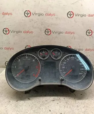 Audi A3 S3 8P Speedometer (instrument cluster) 8P0920931 D0H20004