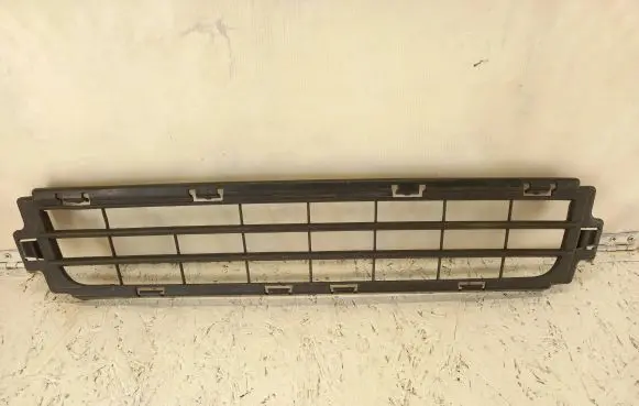 Volvo S40 Front bumper lower grill 30744911