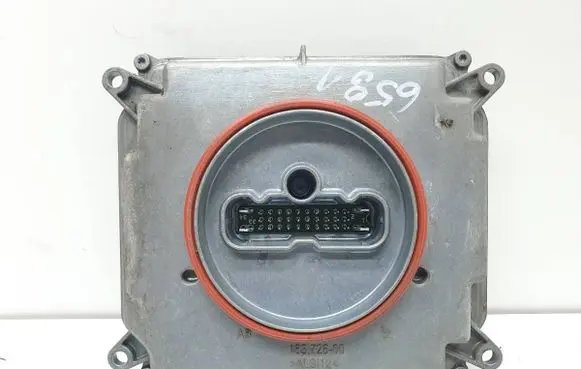 Audi A6 Allroad C7 Voltage converter/converter module 