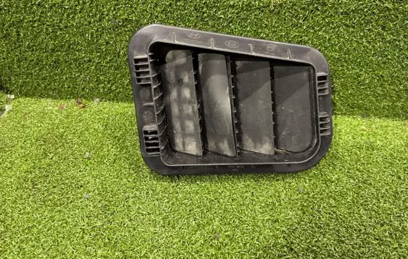 KIA Stonic Quarter panel pressure vent 97500H0200