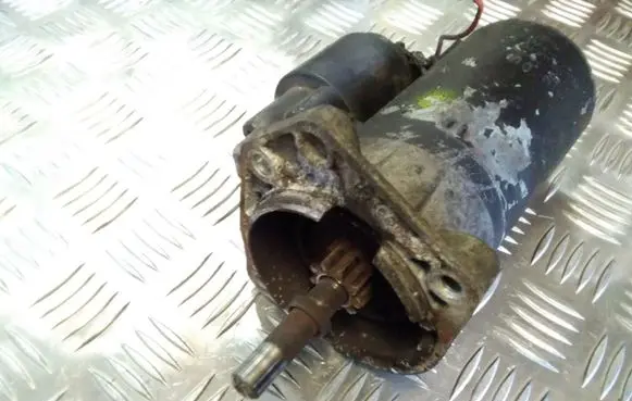 Volkswagen Polo III 6N 6N2 6NF Starter motor 0001112044 085911023J