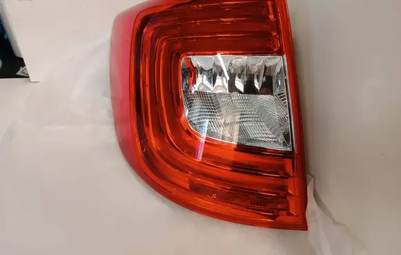 Rear/tail lights