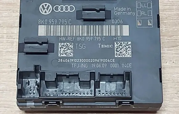 Audi A4 S4 B8 8K Door control unit/module 8K0959795C