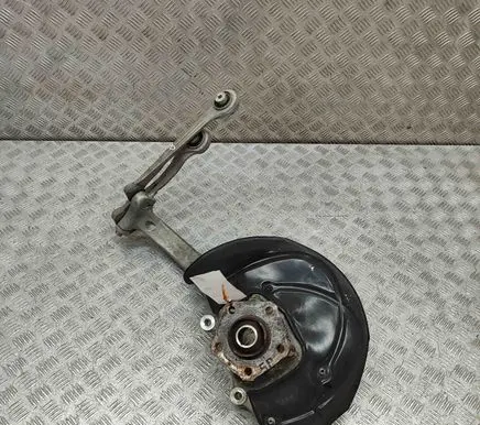 Audi Q7 4M Front wheel hub 4M0407560 4M0407242J