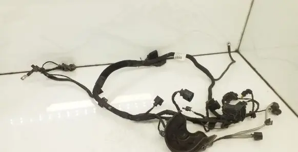 Volkswagen Up Engine installation wiring loom 04C972612E 04C109121C