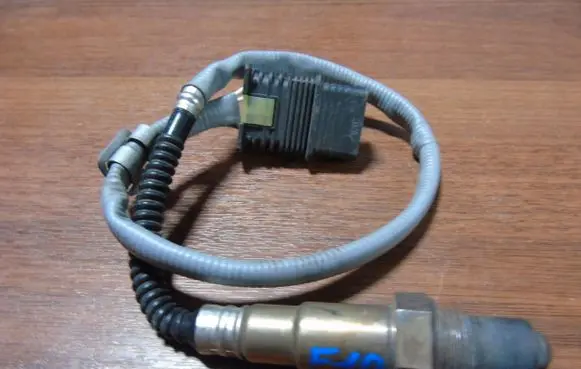 BMW X4 G02 Lambda probe sensor 0258010239 7589122