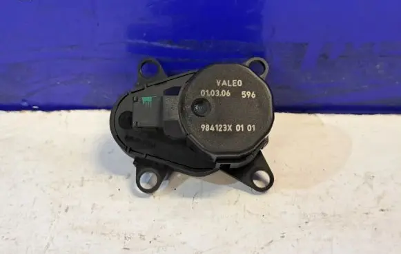 Saab 9-5 A/C air flow flap actuator/motor 12769265 984123X