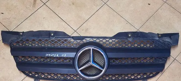 Mercedes-Benz Sprinter W906 Front bumper upper radiator grill A9068800385 A9068800285
