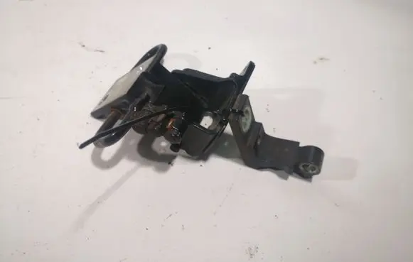 Front door hinge set