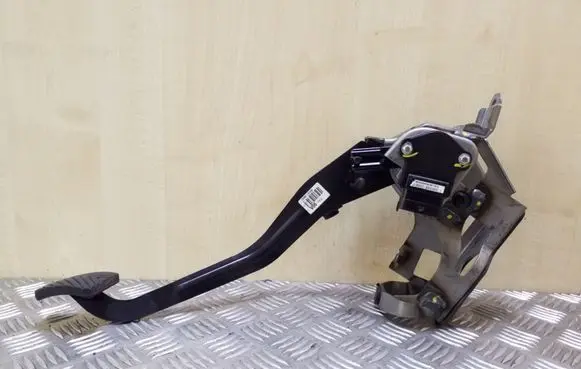 Clutch pedal