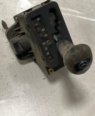 Mercedes-Benz E W210 Gear shifter/selector 1402670837 A2022670137