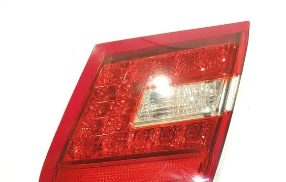 Mercedes-Benz E C207 W207 Tailgate rear/tail lights A2078200464