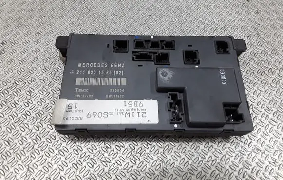 Mercedes-Benz E W211 Door control unit/module 2118201585