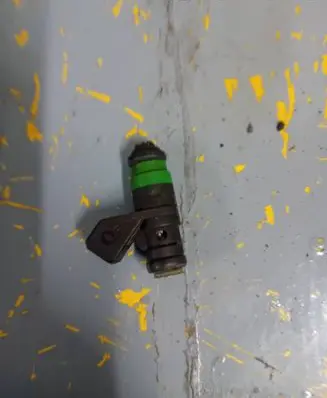 Renault Scenic I Fuel injector H028797