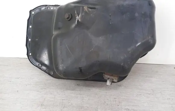 Oil sump