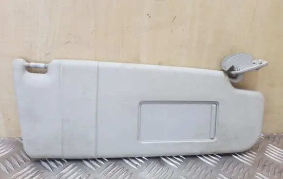 Skoda Octavia Mk2 (1Z) Sun visor 1Z0857552H