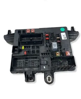 Opel Insignia A Fuse module 13277318 22304400609