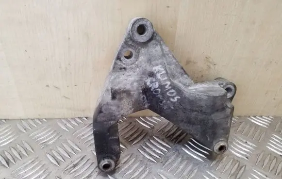 Renault Espace - Grand espace IV A/C compressor mount bracket 