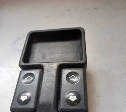 BMW 5 E34 Electric window control switch 1374491