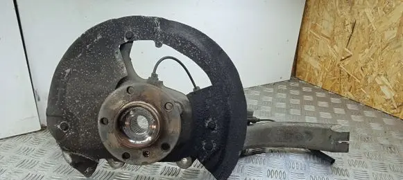 BMW X6 F16 Front wheel hub 6869869