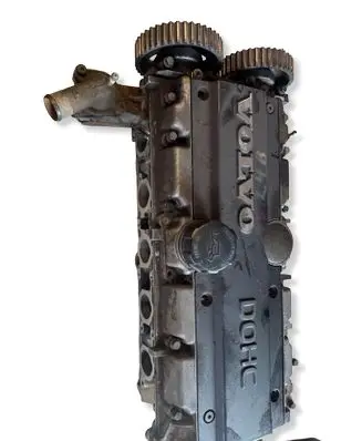 Volvo V70 Engine head 1001279