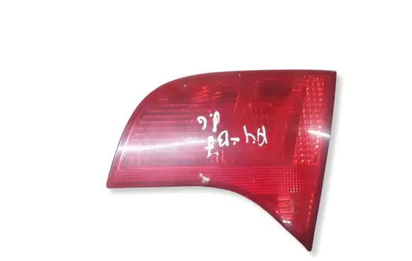 Audi A4 S4 B7 8E 8H Tailgate rear/tail lights 8E9945094