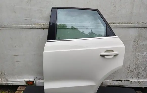 Rear door
