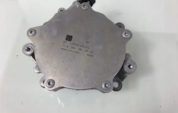 Mercedes-Benz A W177 Vacuum pump a2641800000